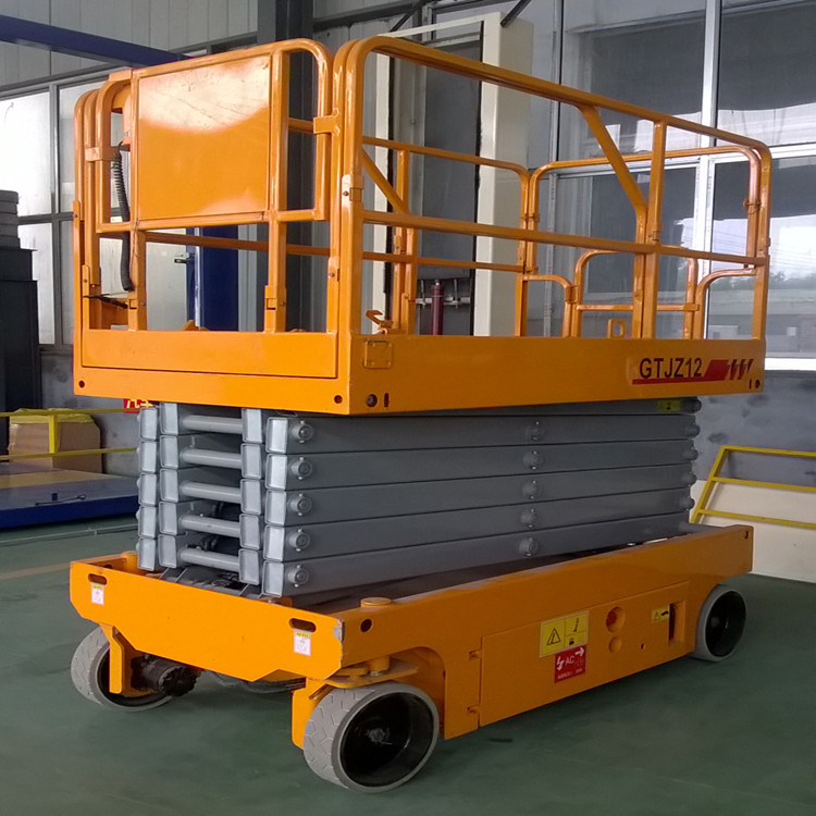 電瓶自行式高空（kōng）作業平台